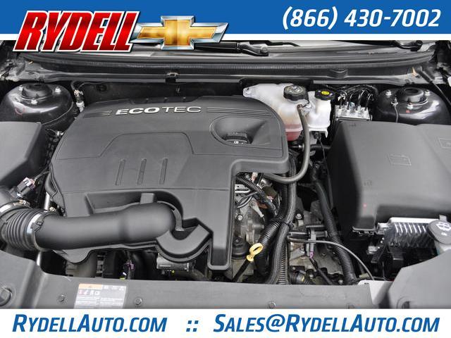 Chevrolet Malibu 2011 photo 2