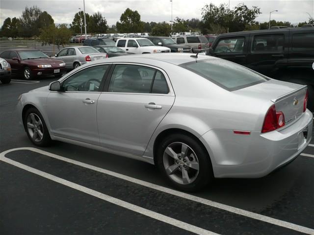 Chevrolet Malibu 2011 photo 3