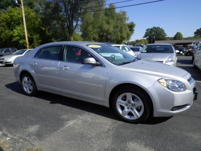Chevrolet Malibu CXL Moonroof Heated Leather Sedan