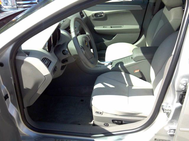 Chevrolet Malibu 2012 photo 13