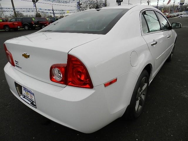 Chevrolet Malibu Supercab XL Sedan