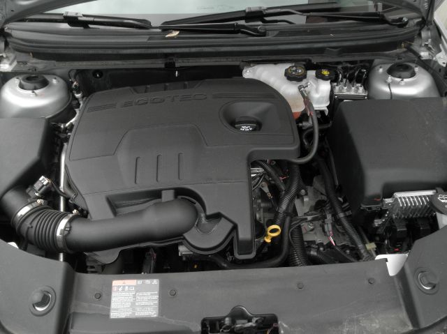 Chevrolet Malibu 4dr AWD SUV Sedan