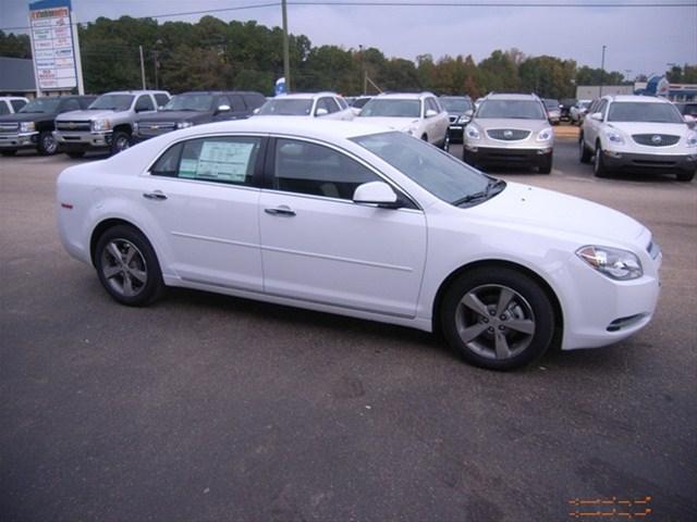 Chevrolet Malibu 2012 photo 2