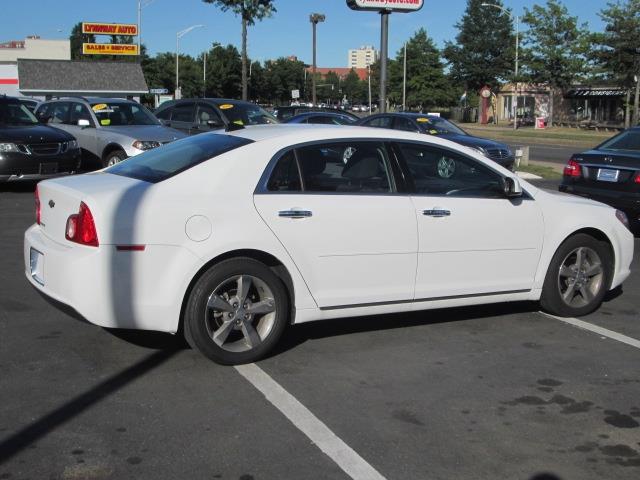 Chevrolet Malibu 2012 photo 2