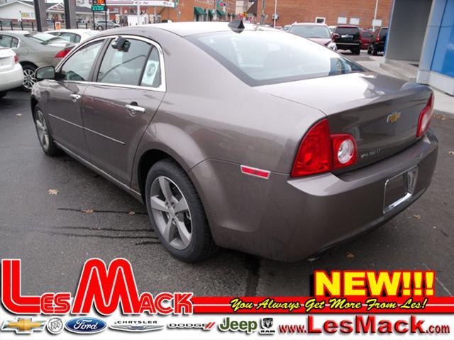 Chevrolet Malibu 2012 photo 3