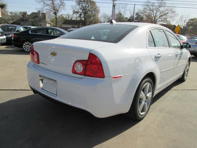 Chevrolet Malibu 2012 photo 3
