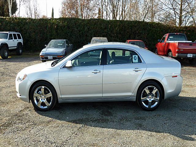 Chevrolet Malibu 2012 photo 2