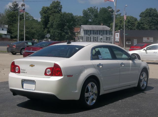 Chevrolet Malibu 2012 photo 2