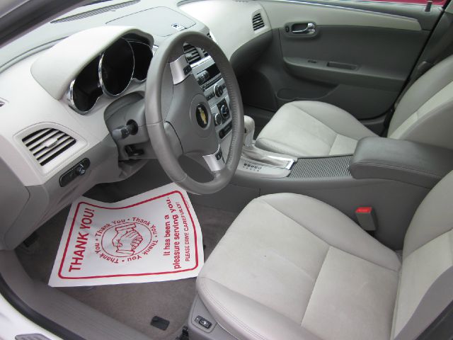 Chevrolet Malibu 2012 photo 2