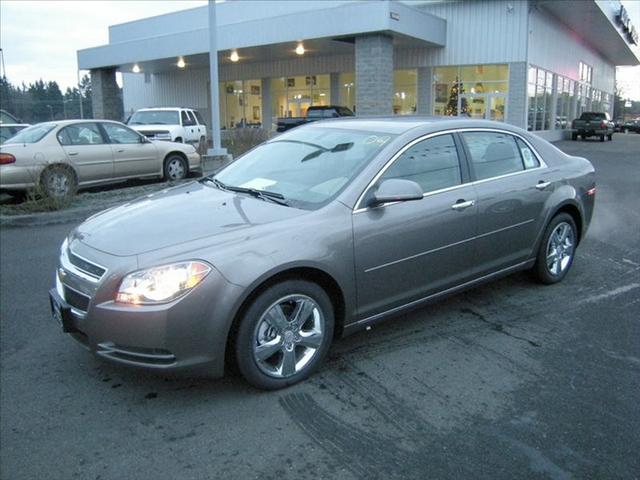 Chevrolet Malibu 4dr AWD SUV Sedan
