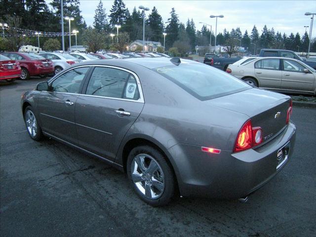 Chevrolet Malibu 2012 photo 2
