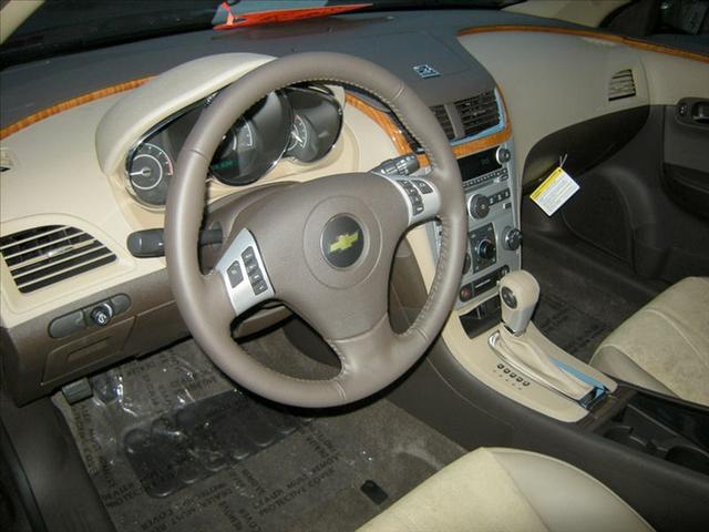 Chevrolet Malibu 2012 photo 3