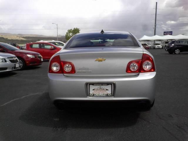 Chevrolet Malibu 2012 photo 3