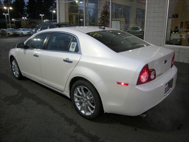 Chevrolet Malibu 2012 photo 2