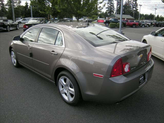 Chevrolet Malibu 2012 photo 2