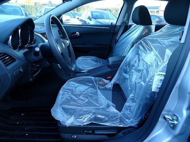 Chevrolet Malibu 2012 photo 2