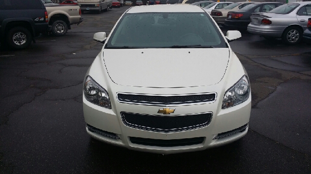 Chevrolet Malibu 2012 photo 2
