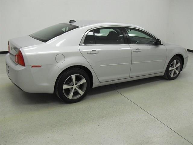 Chevrolet Malibu 2012 photo 12