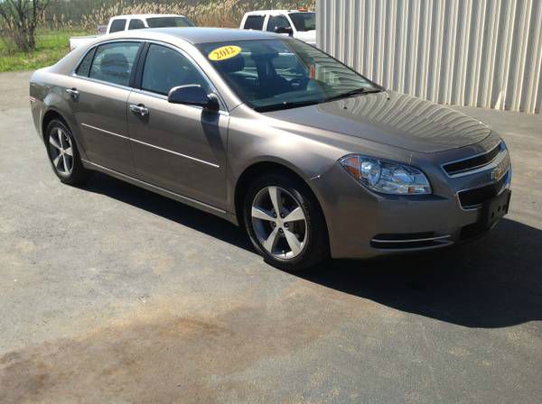 Chevrolet Malibu 2012 photo 2