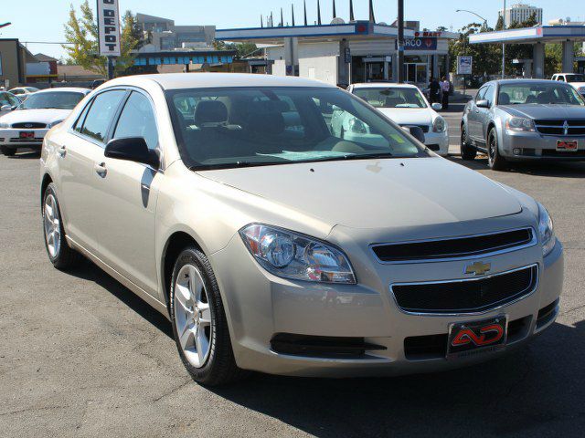 Chevrolet Malibu 2012 photo 3