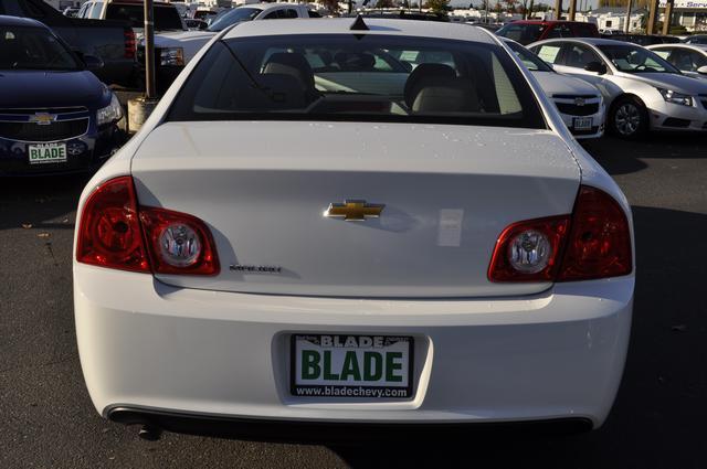 Chevrolet Malibu 2012 photo 4