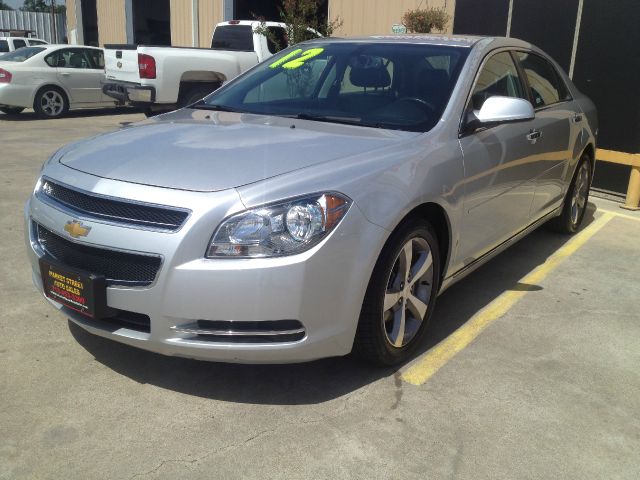 Chevrolet Malibu 4dr AWD SUV Sedan