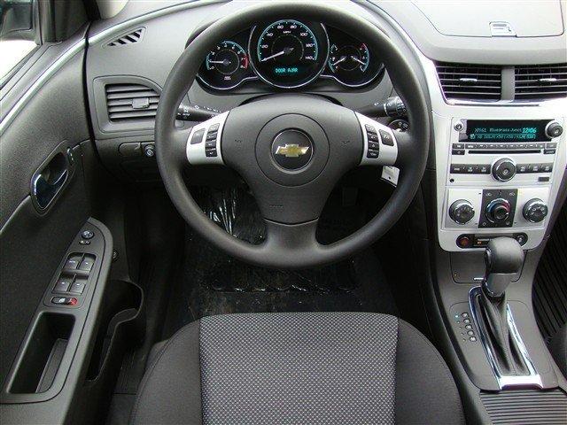 Chevrolet Malibu 2012 photo 2