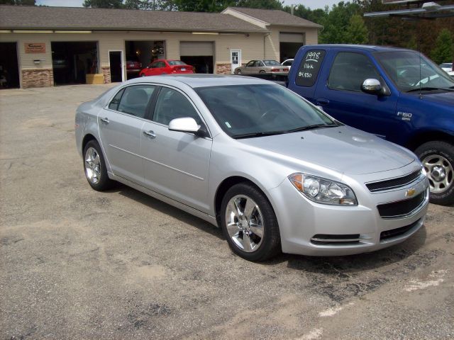 Chevrolet Malibu 2012 photo 3