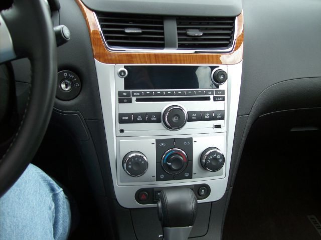 Chevrolet Malibu 2012 photo 3