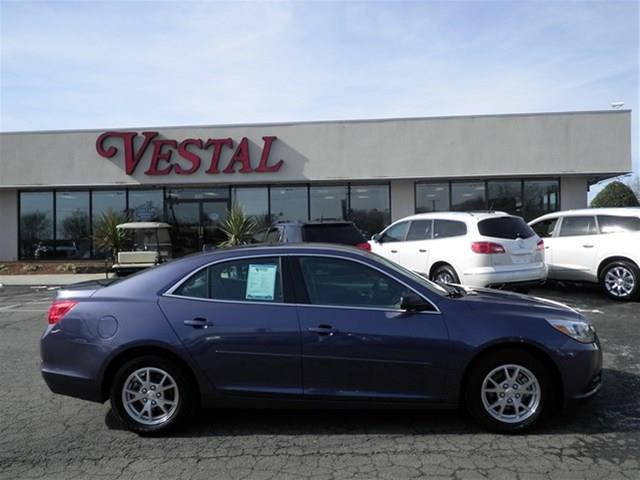 Chevrolet Malibu 2013 photo 2