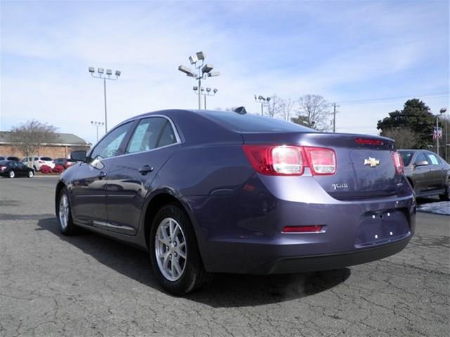 Chevrolet Malibu 2013 photo 4