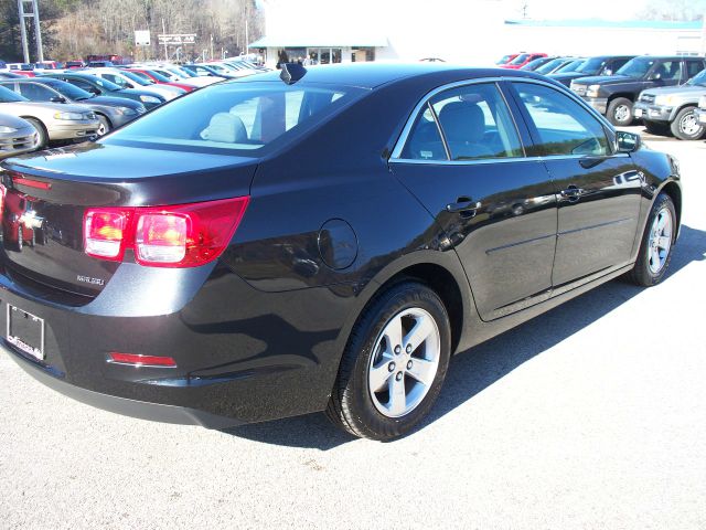 Chevrolet Malibu 2013 photo 2