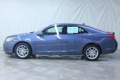 Chevrolet Malibu 2013 photo 2