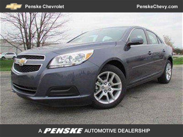 Chevrolet Malibu AWD 5DR WGN I4 CVT S Sedan
