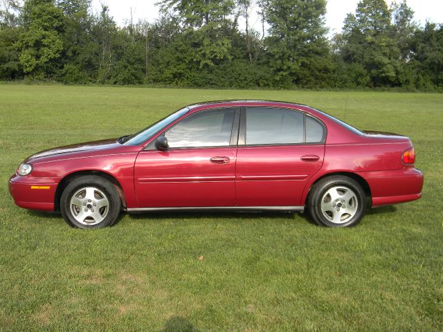 Chevrolet Malibu Classic 2004 photo 3