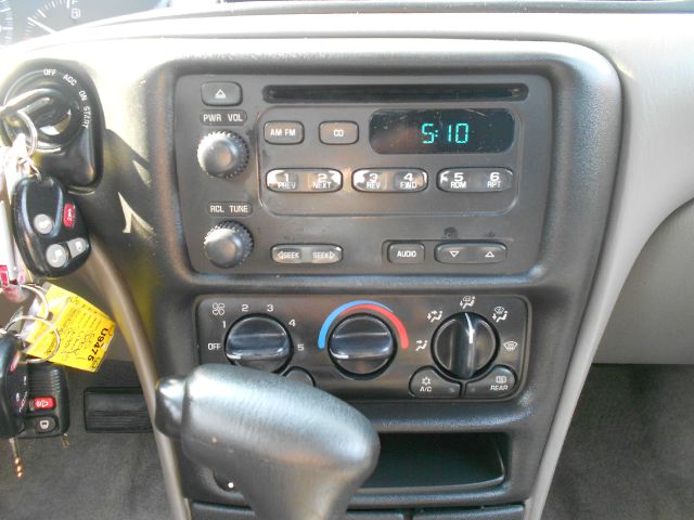 Chevrolet Malibu Classic 2004 photo 4