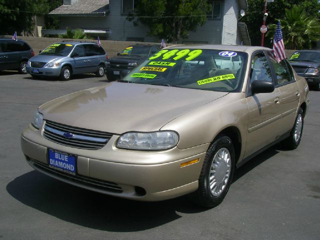 Chevrolet Malibu Classic 2004 photo 2