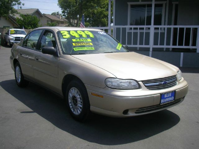 Chevrolet Malibu Classic 2004 photo 3