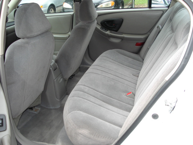 Chevrolet Malibu Classic 2004 photo 1