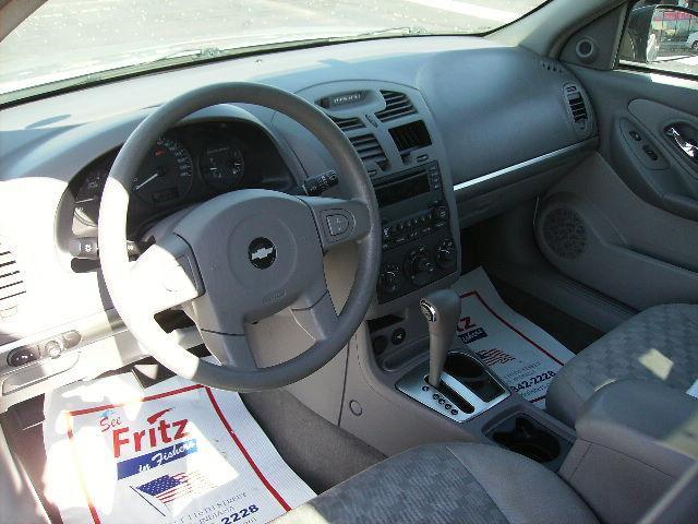 Chevrolet Malibu Maxx 2004 photo 4