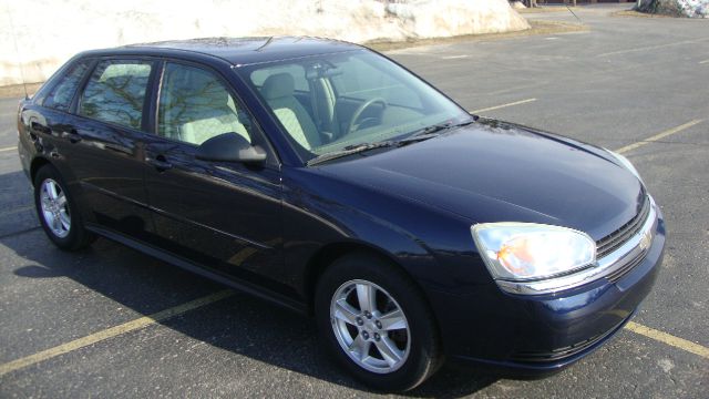 Chevrolet Malibu Maxx 2004 photo 2