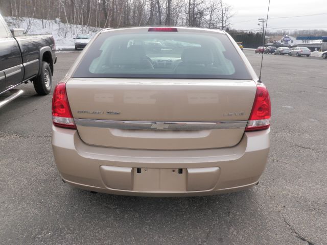 Chevrolet Malibu Maxx 2004 photo 1