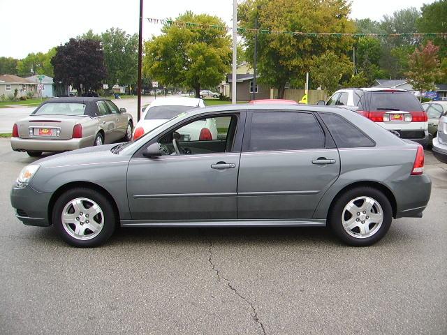 Chevrolet Malibu Maxx 2005 photo 2
