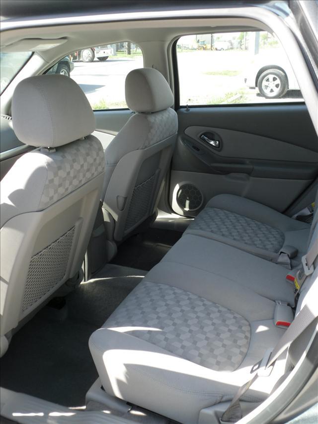 Chevrolet Malibu Maxx 2005 photo 2