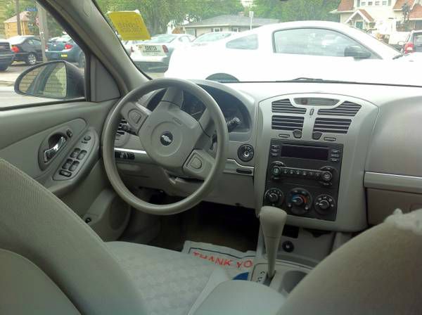 Chevrolet Malibu Maxx Touring 4WD Hatchback