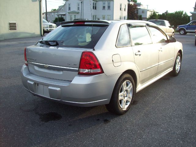 Chevrolet Malibu Maxx 2006 photo 2