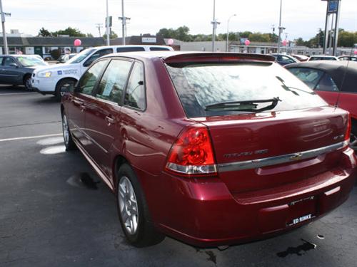 Chevrolet Malibu Maxx 2006 photo 2