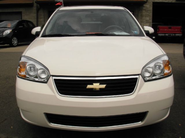 Chevrolet Malibu Maxx 2007 photo 2