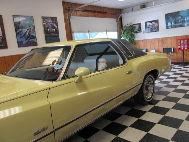 Chevrolet Monte Carlo 1977 photo 3