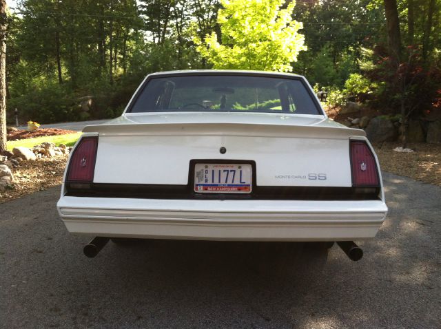 Chevrolet Monte Carlo 1983 photo 4